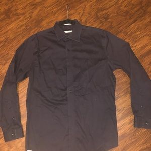 LARGE BLACK KENNETH COLE DRESS SHIRT